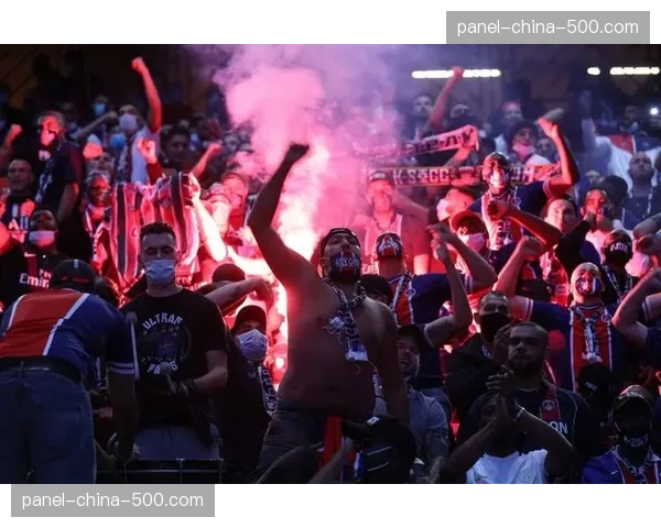 马赛警方逮捕四名涉嫌在球场外斗殴的极端球迷