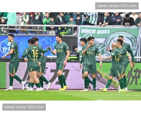 浙江队官方宣布，主力门将赵博因手指骨折将伤缺至少六周